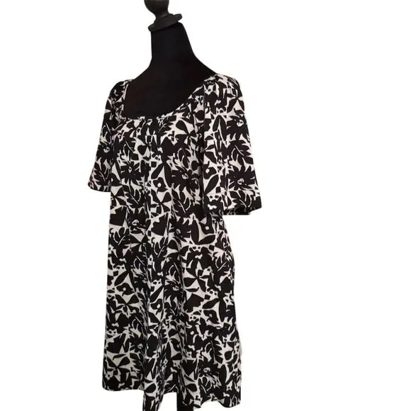 Free Assembly Women's Black & White Floral Mini Dress Short Sleeve - Picture 4 of 6